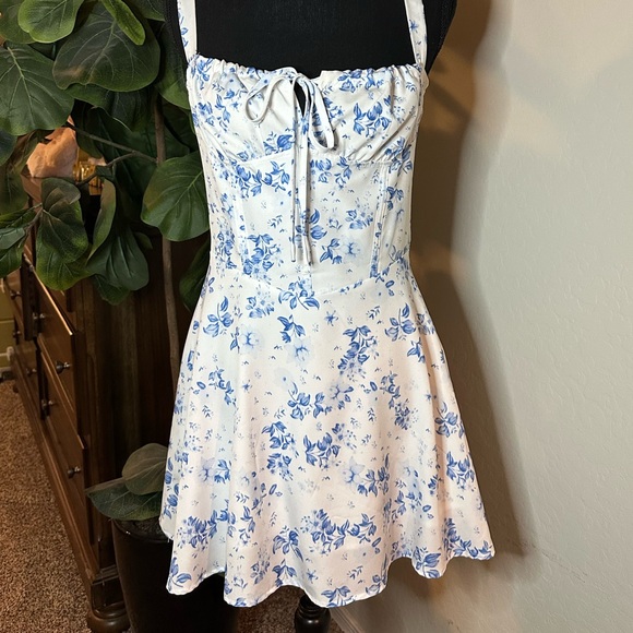 Floral Blue and White Mini Dress - Picture 8 of 13